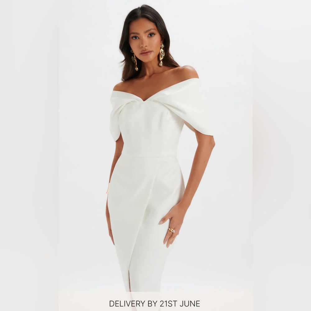 ISO, in search of Lavish Alice Harleen dress